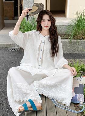小清新弛绣C196-689感套装女夏新款立体蕾丝刺拼松接衬衫件阔腿裤