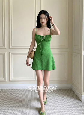 K2 ONLINESTORE 多巴胺绿色印花裹胸系带连衣裙女气质收腰短裙子