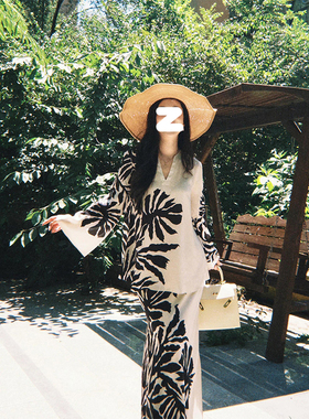 K2 ONLINESTORE 法式南法风印花长袖上衣女复古高腰显瘦半裙套装