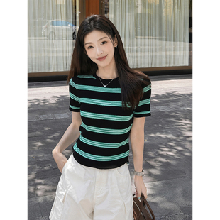 K2 ONLINESTORE小众黑绿撞色条纹圆领针织短袖女修身显瘦百搭上衣