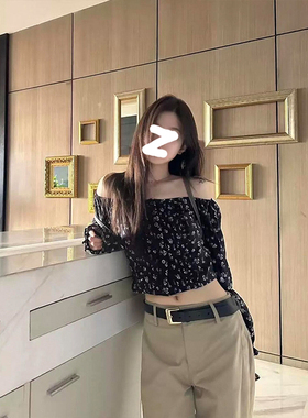 K2 ONLINESTORE 韩系碎花一字领露肩长袖小衫女气质修身短款上衣