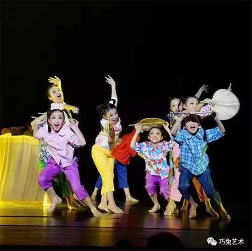 第九届小荷风采《乐在其中》舞蹈儿童表演服装舞蹈道具席子扇子女