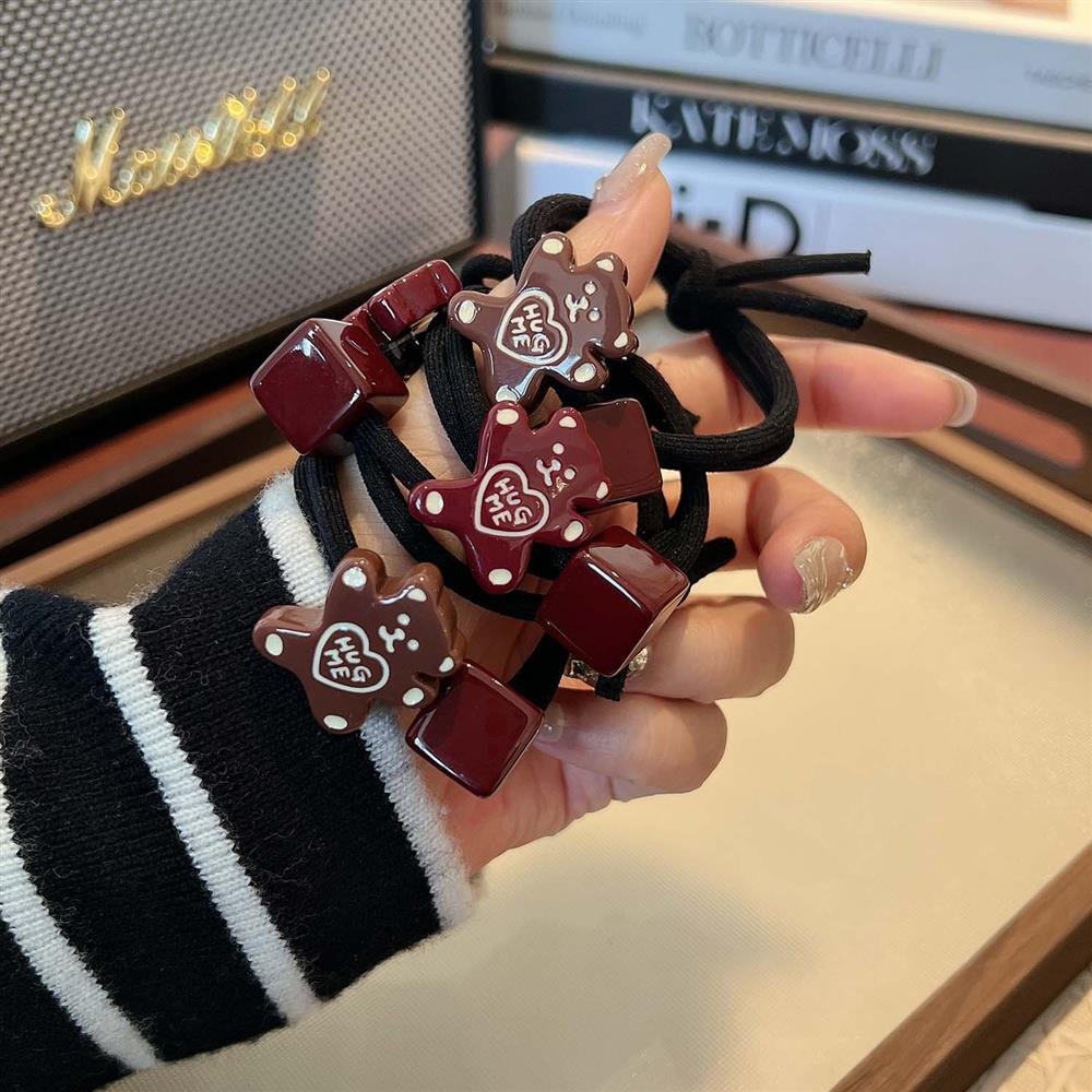 可爱皮筋字母风少女丸子发