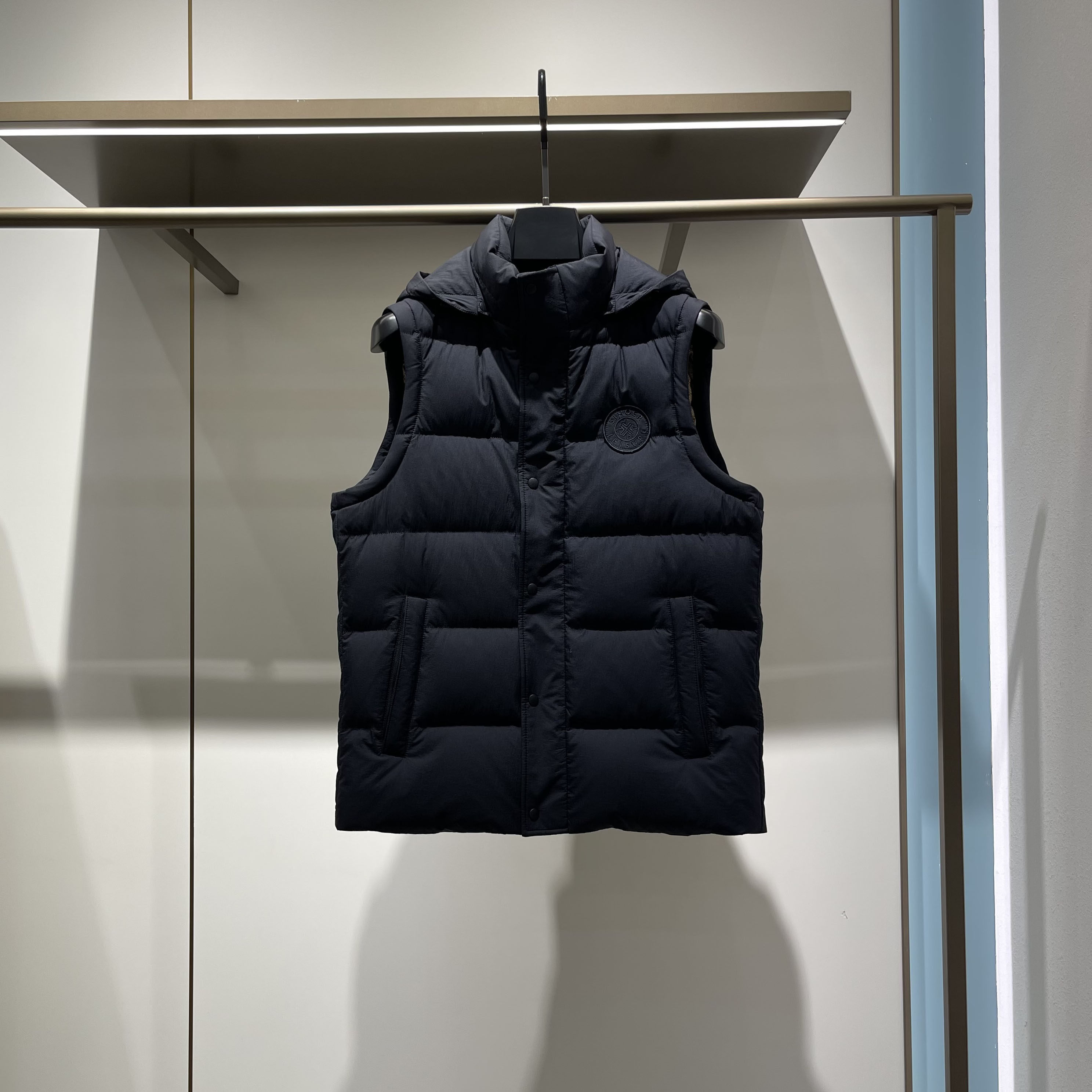 热卖工厂店 冬季羽绒马甲 男士时尚休闲 连帽拉链门襟鸭绒外套,男装,羽绒马甲,淘宝优惠券,粉丝福利购,淘宝优惠卷