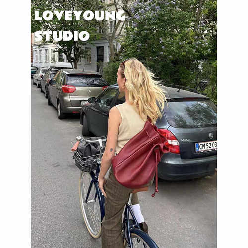loveyoungstudio中古红水桶包