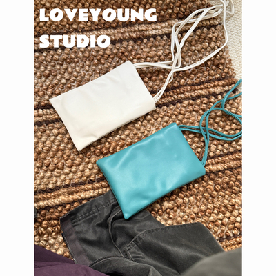 loveyoung 福利！云朵触感软皮极简风手机包