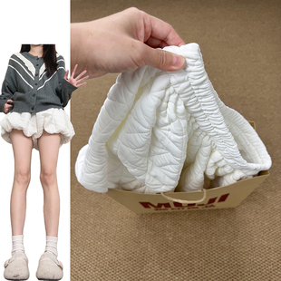 白色温柔感时尚褶皱花苞裤女早春2026新款松弛感百搭休闲灯笼裙裤