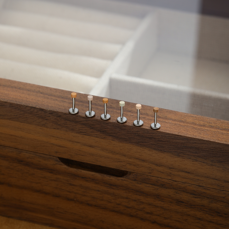 F136医用钛合金隐形肤色耳钉唇钉