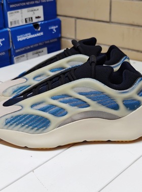 阿迪达斯 椰子700男女Yeezy 700运动休闲鞋EF2829