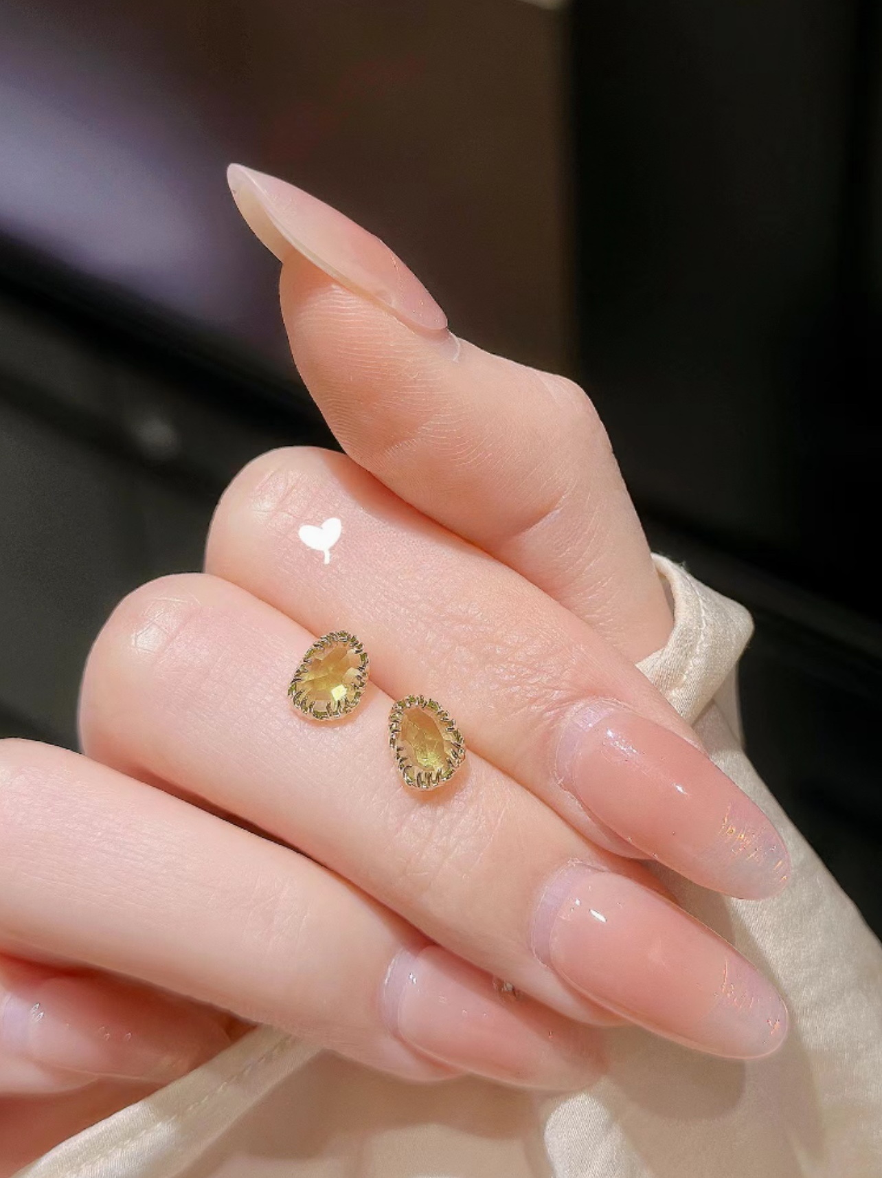 Ordi春季新款小芒果绿橄榄石耳钉日系复古S925银镀14k金耳饰