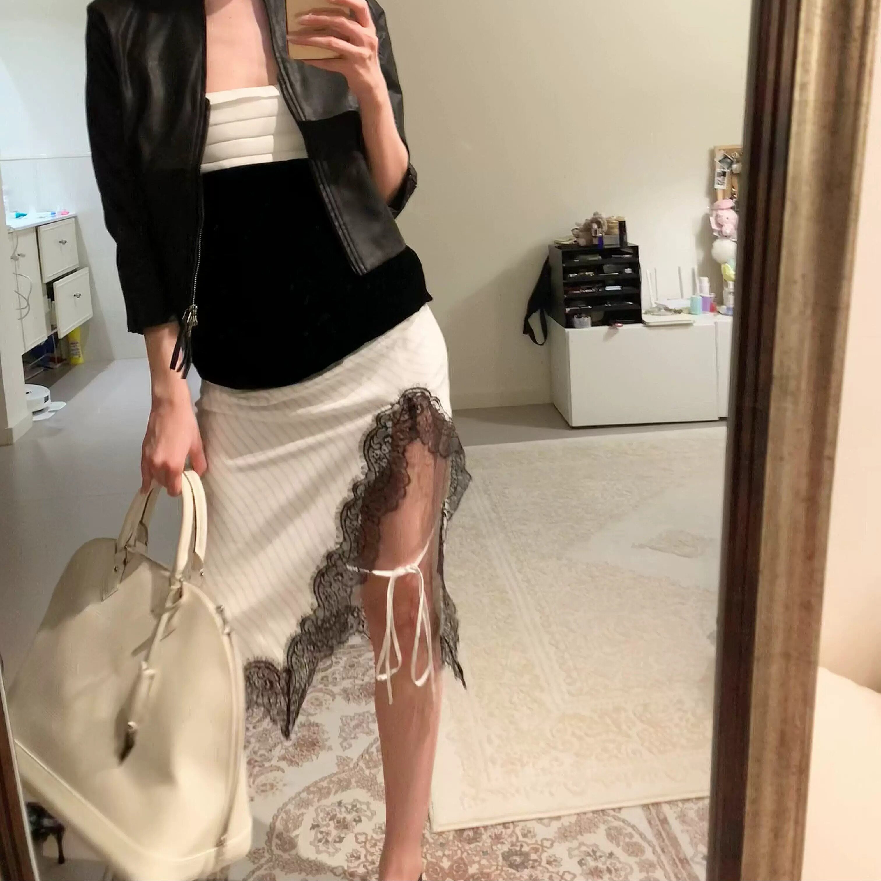 美式复古黑白条纹蕾丝拼接半身裙女春夏新款百搭休闲高品质中长裙