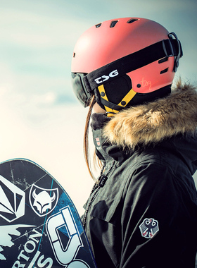 TSG滑雪头盔单板双板硬壳醒目橙红色M中码适合头围55-57cm