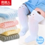 Vớ trẻ em mùa hè mỏng phần chống muỗi đầu gối vớ 0-3 tháng cotton trẻ sơ sinh vớ trẻ sơ sinh mùa hè - Vớ tất chống trơn