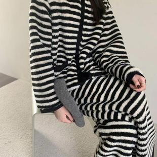 韩国条纹珊瑚绒家居服冬睡衣两件套可外穿套装 OUNCE BLANC暖宝宝