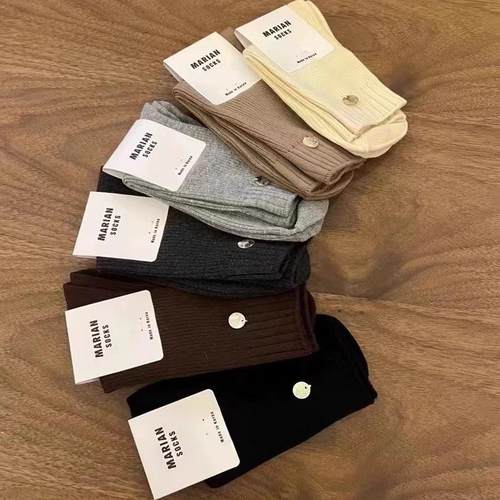 现货~韩国定染miluroom中筒袜 贝壳扣装饰sicily米露百搭潮袜子女