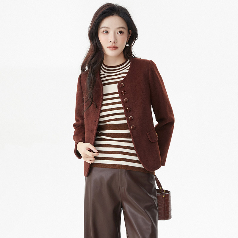 2025年冬Outlets正品 高端KA系列小个子单排扣柔软毛呢外套大衣女