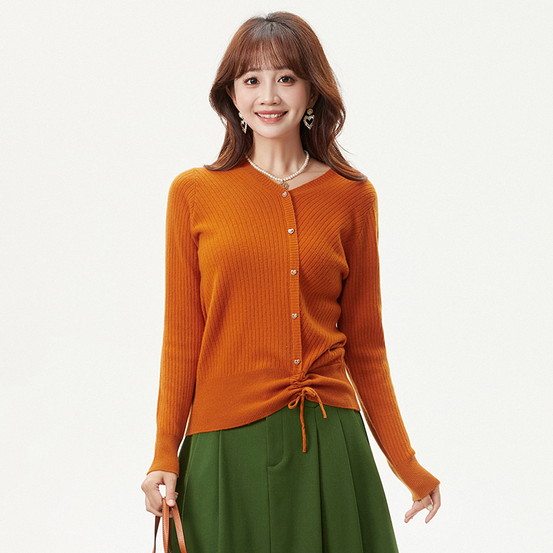 含羊毛上衣抽绳设计感毛衣