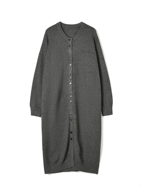 2025年冬装Outlets专柜 SF系列时尚感单排扣微弹加长款针织外套女