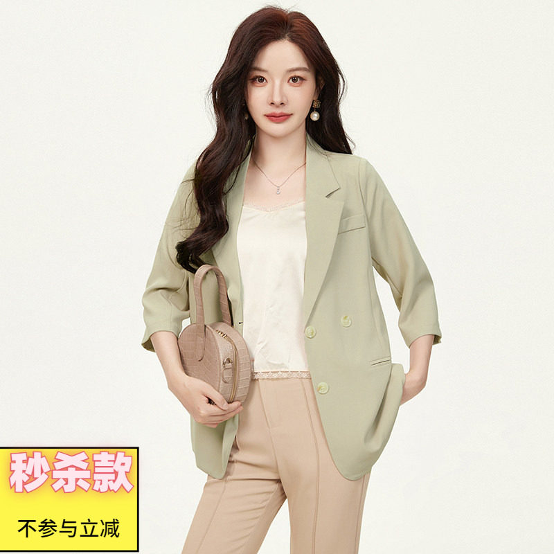 2025年秋Outlets正品 高端MM系列衬肤显白七分袖上衣单排扣外套女