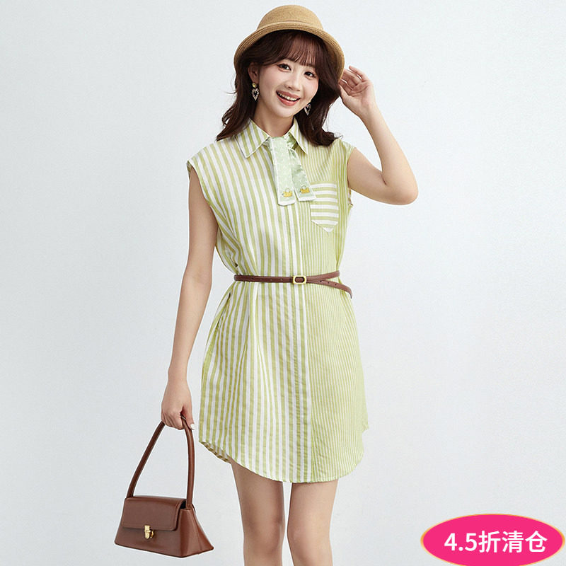 2026年夏装Outlets专柜 高端YC系列条纹拼接中裙单排扣无袖连衣裙