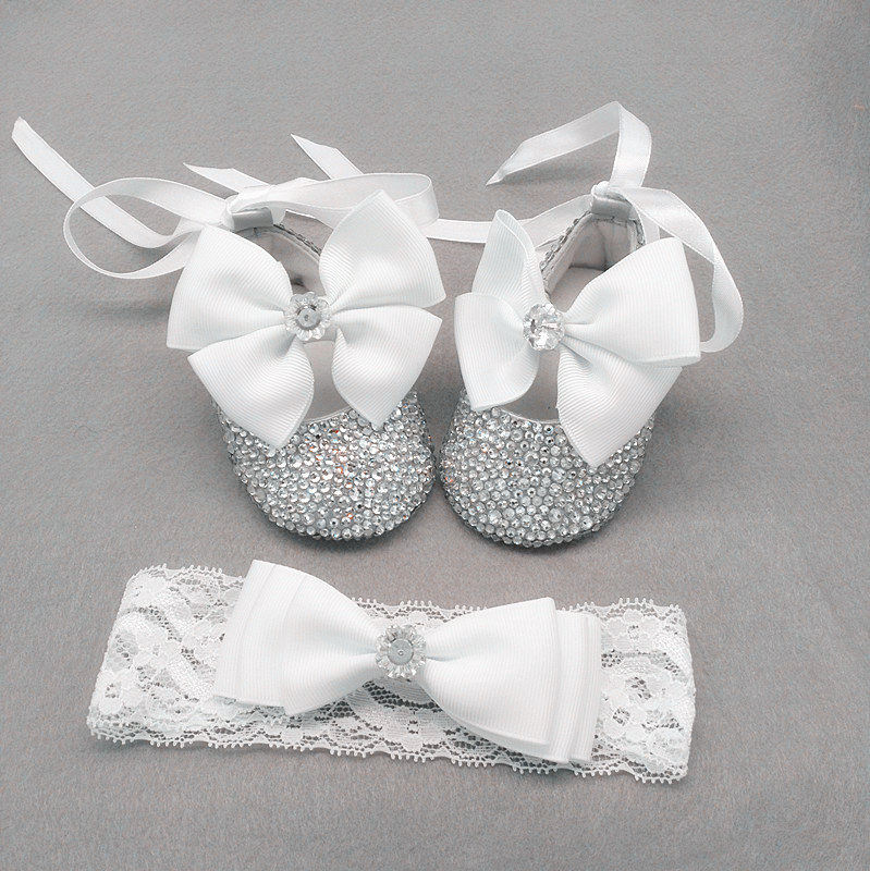 原創嬰兒手工軟底鞋水晶公主生日宴滿月百日拍照用鞋高端定制在類目 童鞋/嬰兒鞋/親子鞋, 嬰兒步前鞋/襪鞋中 - 來自Buy2taobao.com提供專業的淘寶代購服務