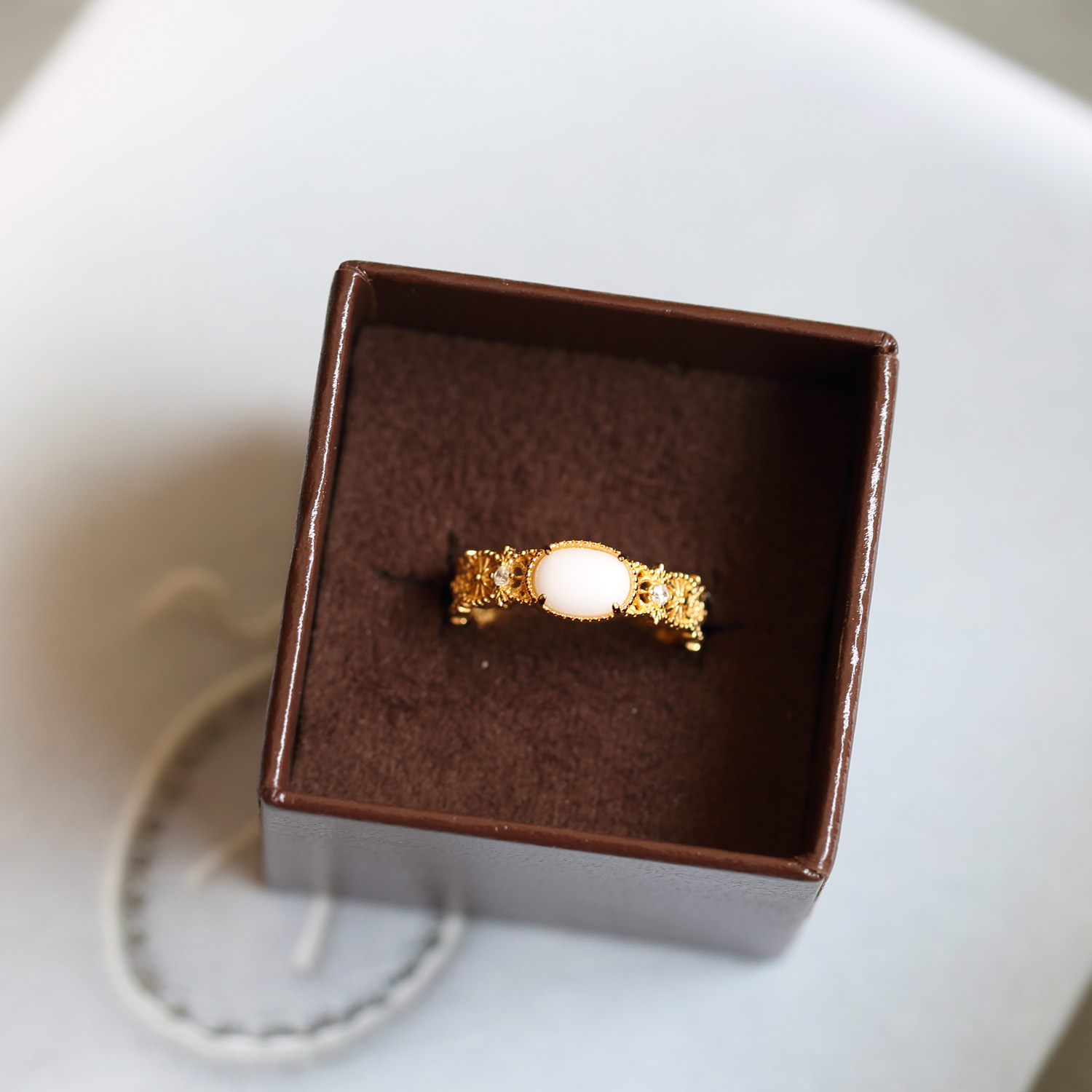 aget日系轻奢925纯银戒指 宫廷镂空白珊瑚蕾丝花纹戒指银镀14k金