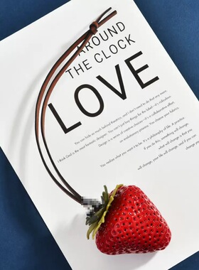 新款草莓挂件立体可爱宝宝挂件百搭精致双色草莓包挂件