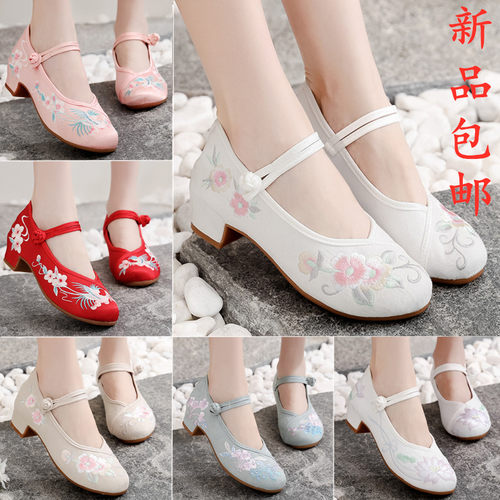绣花鞋女中高跟搭配旗袍汉服