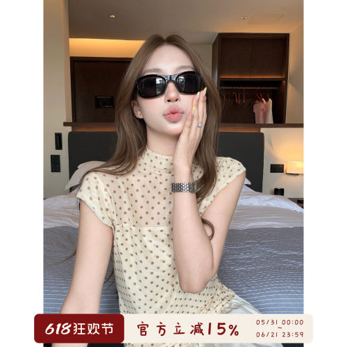 法式姐感半高领复古小波点T恤女