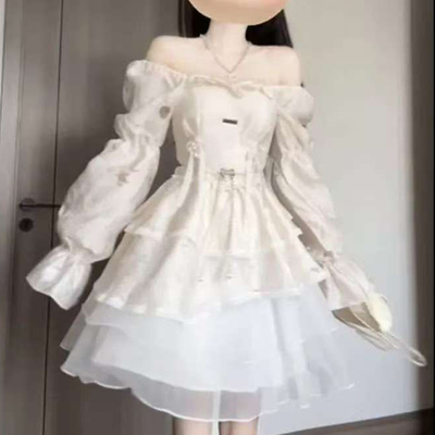 法式甜美泡泡袖白色连衣裙女春秋小个子收腰在逃公主蛋糕蓬蓬短裙