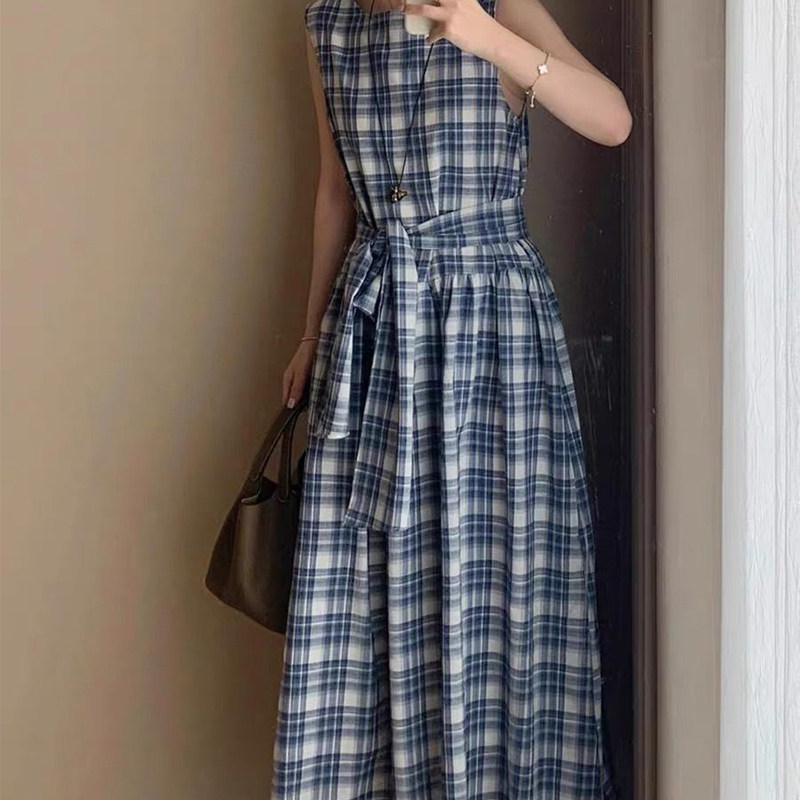 蓝色法式休闲松弛感系带格纹连衣裙女2026夏季新款时尚无袖A字裙,女装/女士精品,连衣裙,淘宝优惠券,粉丝福利购,淘宝优惠卷