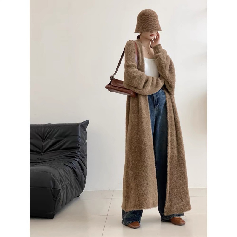 纯诗曼秋冬长款咖色毛针织衫