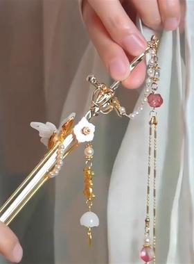 新中式古风汉服女金色头饰流苏长剑发簪子锁灵藏剑发饰步摇中剑簪