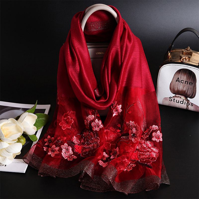 高级感刺绣长款真丝丝巾羊毛围巾