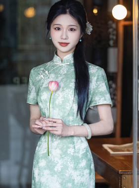 南风知国风绿色旗袍2026新款高考送考新中式改良夏年轻女修身显瘦