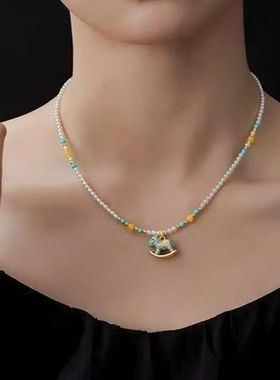 新款木马高级吊坠项链女款轻奢小众高级感锁骨链百搭毛衣链配饰品