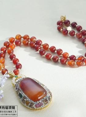 新款玛瑙平安无事牌吊坠女款轻奢小众高级感项链百搭大气长毛衣链
