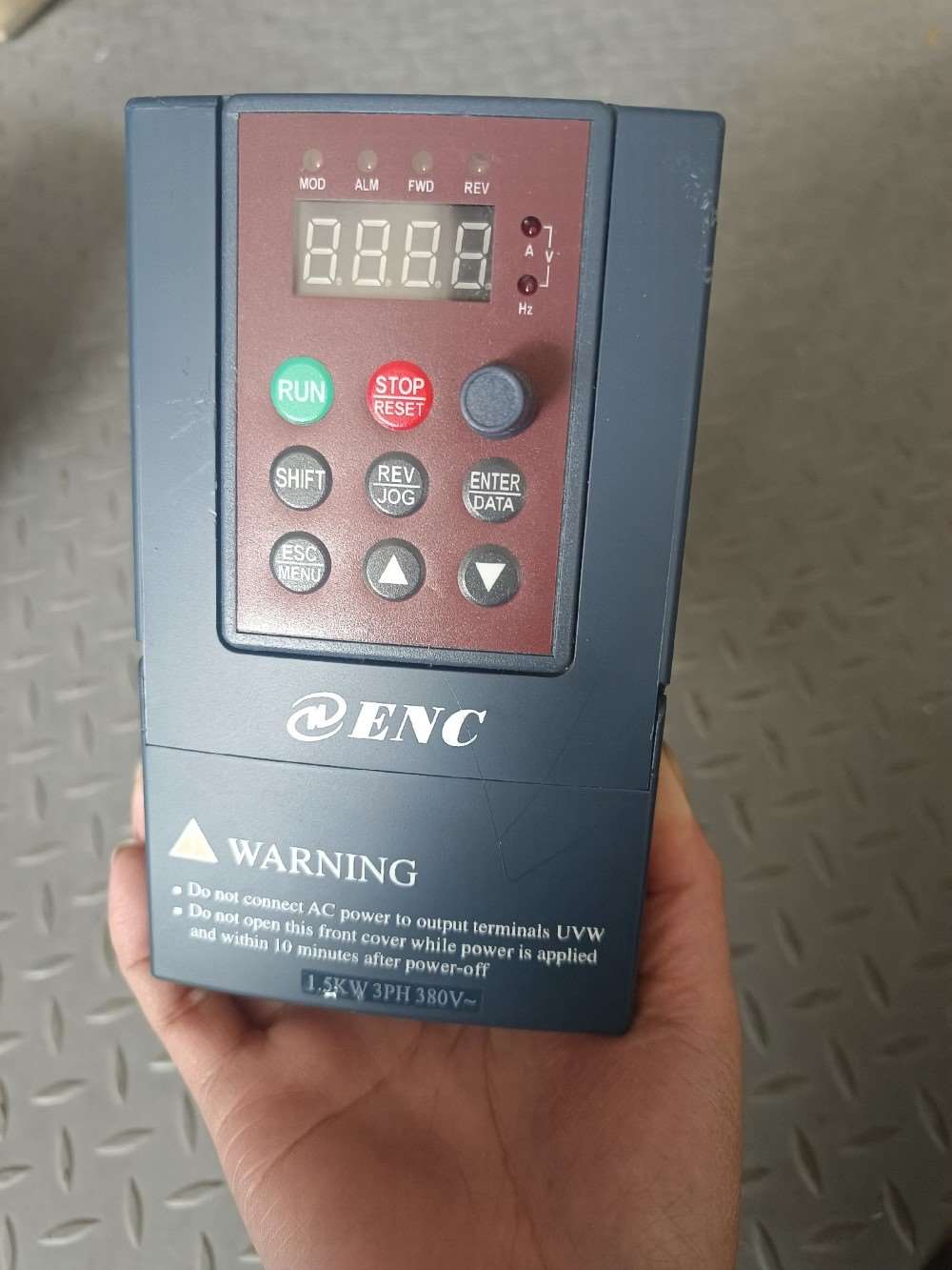 易能变频器EDS800-4T0015N1.5KW380V