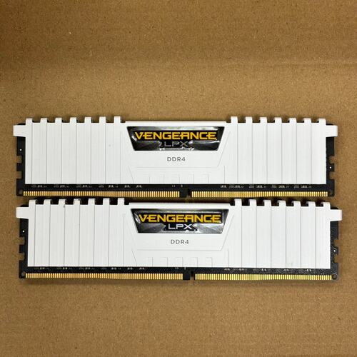 海盗船 VENGEANCE LPX DDR4 64g(32g(议价）