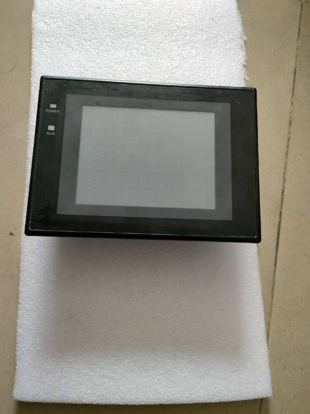 NT31C-ST143B-EV3欧姆龙触摸屏,显示正常,功能