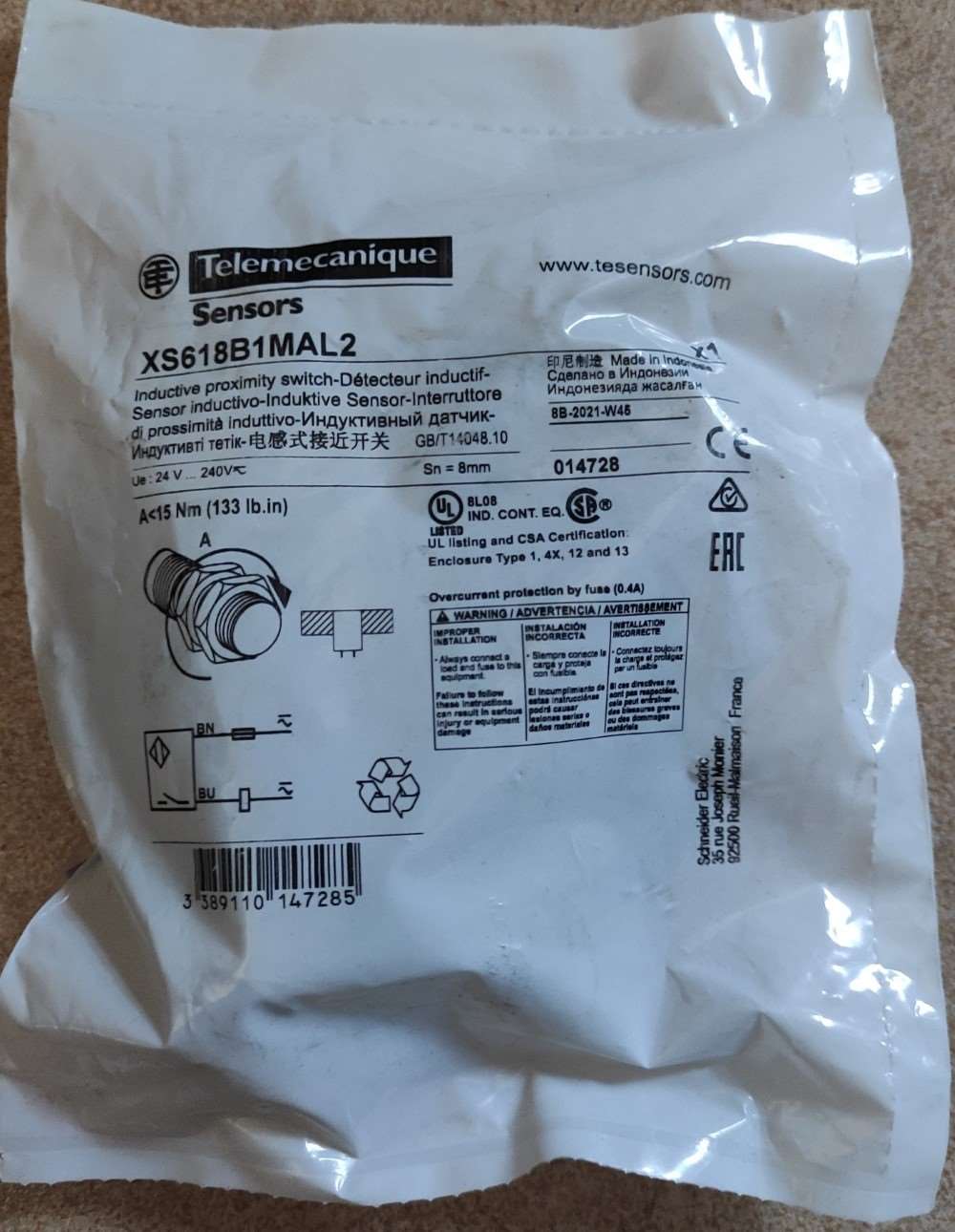 施耐德圆柱型接近开关XS618B1MAL2传感器