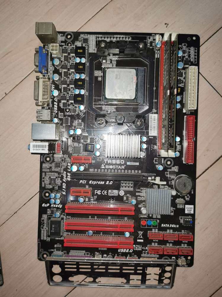 拆机推土机FX8320八核+映泰TA960主板另