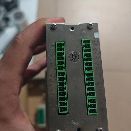 新巴拓 SBT961称重显示器，型号SBT961-B-4-J(议价）