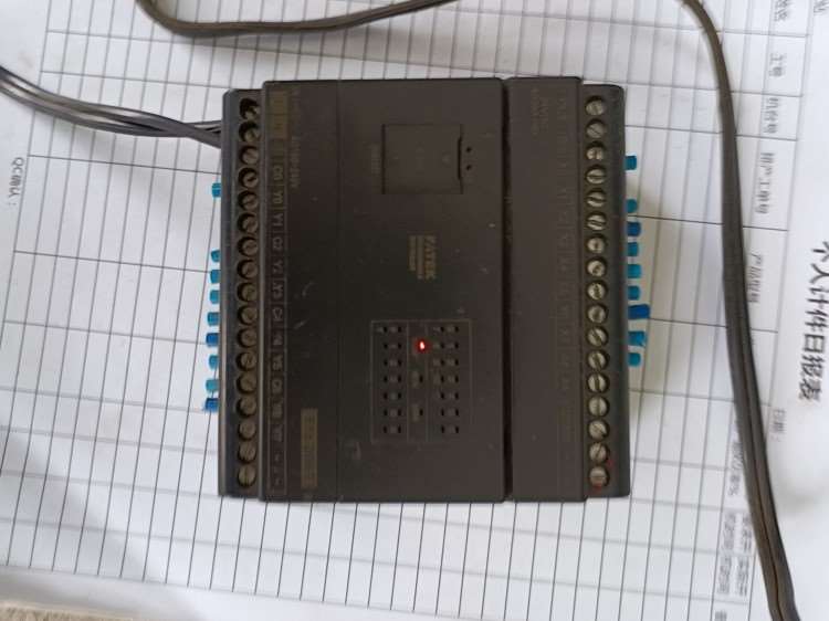 永宏pLCB1Z-20MT2-AC拆机通电电源和运行灯