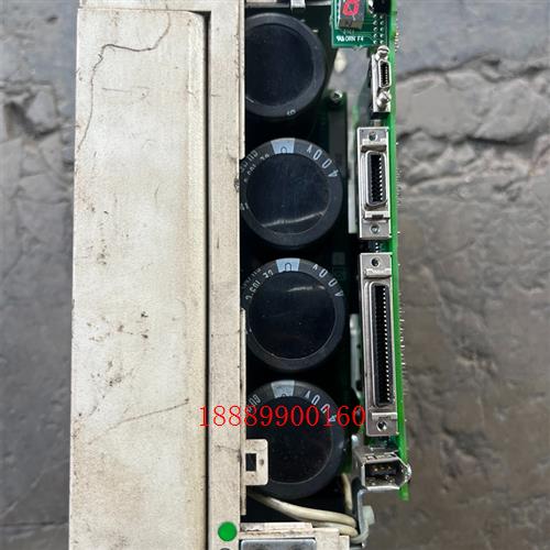 JUSP-180AA-SD7暴力拆机一个,壳破,板子也有些碰