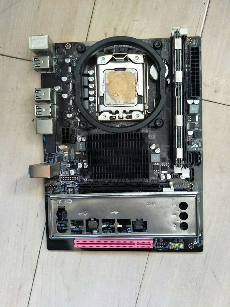 X58主板+志强六核L5640+16G内存套装便宜处理了