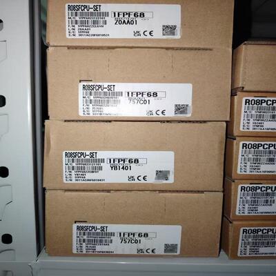 三菱R08SFCPU-SET，，未开封。2023(询价）