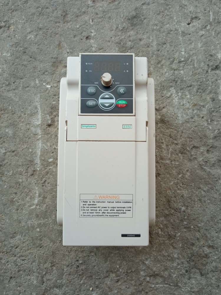 四方变频器E5504kw220v请注意电压是220v的