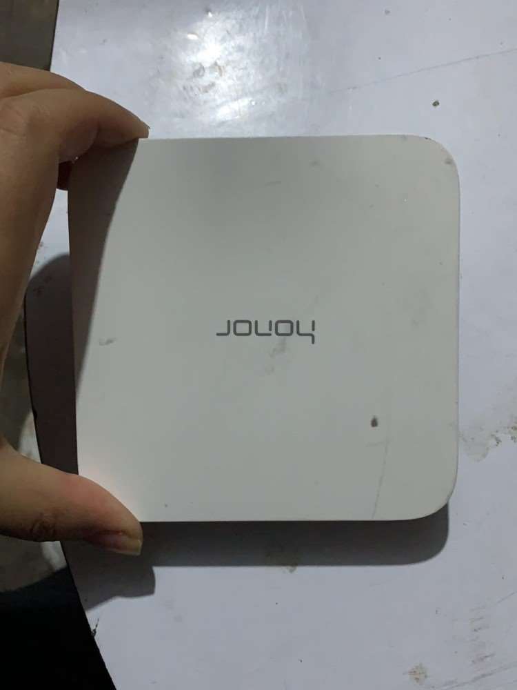 华为荣耀盒子Pro二手实物图,功能正常,裸机,没配件,包邮
