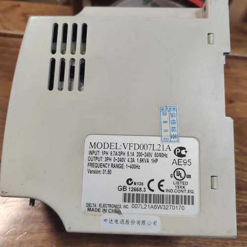 台达变频器230V VFD-L 0.75KW VFD007(议价）